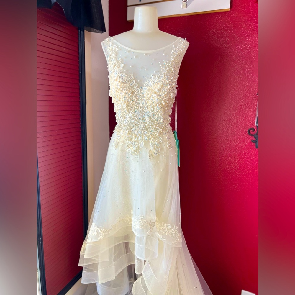 Ivory prom dress
